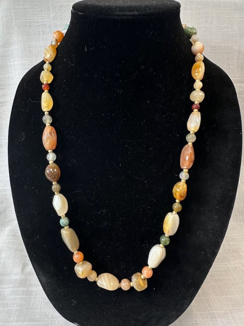 Vintage Natural Agate Beaded Necklace
